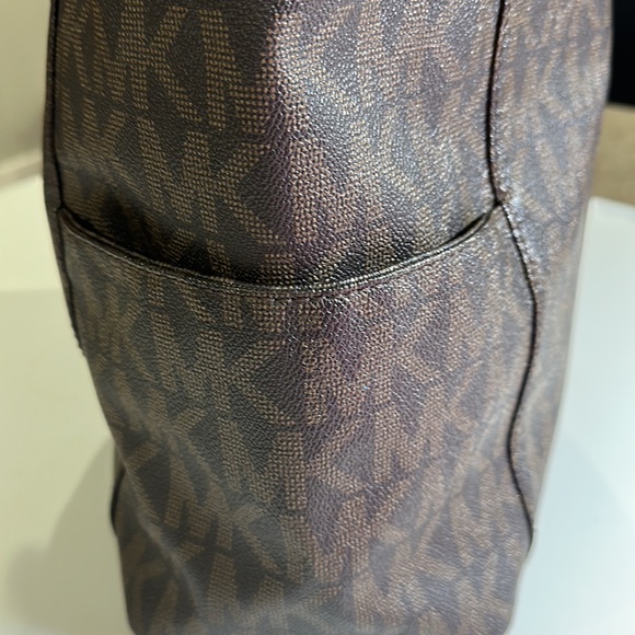 Michael Kors - Picture 4 of 9